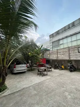 Disewakan Lahan/ Bangunan di pinggir Jalan Raya