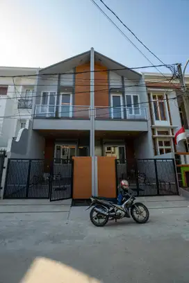 JUAL RUMAH BANGUNAN BARU DI IMPERIAL GADING KELAPA GADING JAKARTA