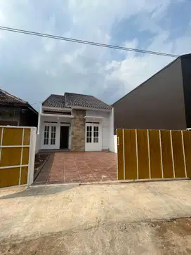 RUMAH CLUSTER SIAP HUNI LOKASI STRATEGIS