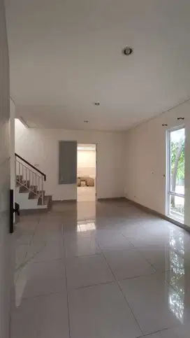 Disewakan Rumah 3 Kamar di Cluster Nara Village – Gading Serpong