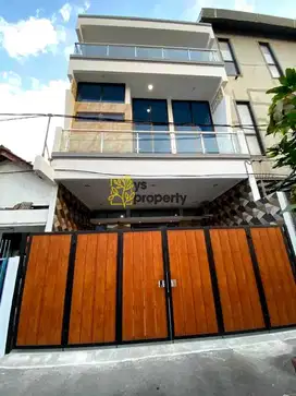 ZN29 Rumah Baru Cantik 3 Lantai Tebet Timur Jakarta Selatan