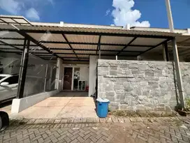 Dijual rumah decasa residence lakarsantri