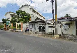 Tanah kampung batik laweyan solo
