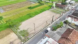 Tepi Jalan Aspal Lebar, Tanah Murah Jogja SHM P