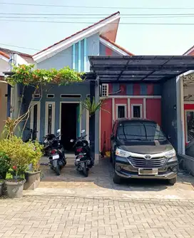 RUMAH DLM CLUSTER ADA SECURITY BISA KPR STRATEGIS DI CIJANTUNG JAKTIM