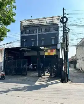 Rumah dan Toko 3 Lantai Siap Huni Sayap Kiaracondong kota Bandung