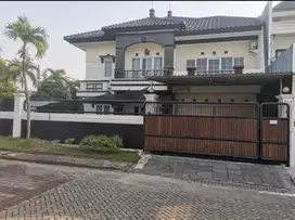 Dian Istana Rumah Dijual