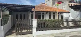 Disewakan Rumah Luas Arcamanik Endah dekat Antapani siap Huni