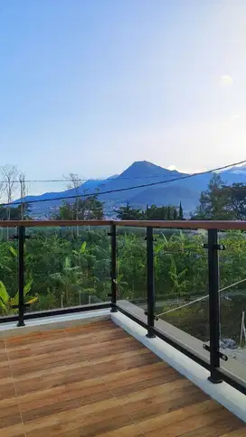 VILLA MODERN JAWA 2 menit dari alun - alun kota batu