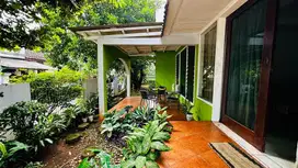 Di jual rumah hook siap huni di cinere blok A