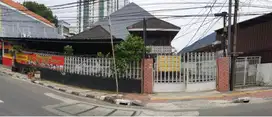 BAWAH NJOP JUAL CEPAT BISA JADI RUMAH ATAU TEMPAT USAHA PINGGIR JALAN