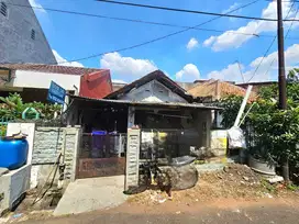 Dijual Rumah tua hitung tanah saja di Kayu Putih (Kampung Ambon)