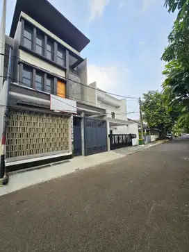 BEST DEAL! Rumah Pondok Indah Dijual. UNIT BARU - NEGO