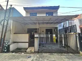 Dijual cepat rumah perlu perbaikan di bulevar hijau harapan indah beka
