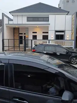 Dijual rumah tampilan elegan di Perumahan  Tytian Indah Kota Bekasi