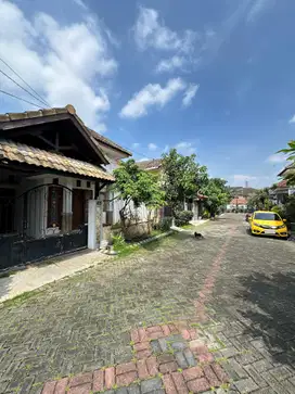 RUMAH JALAN KALPATARU KOTA MALANG COCOK UNTUK KOST DEKAT UB