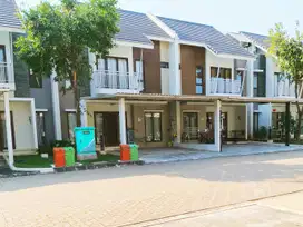 Rumah 4 kamar tidur di samping Mall Summarecon Karawang ready stock