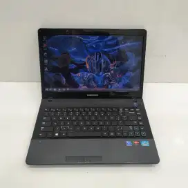 Laptop Samsung 300E Core i3 Gen 2