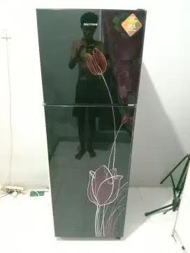 kulkas POLYTRON 2 PINTU