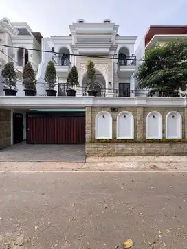 Rumah Baru Mewah Dicilandak Taman Wijaya Kusuma Jakarta Selatan