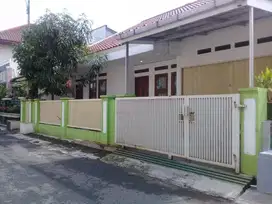 Rumah Siap Huni Cocok Untuk Usaha Dan Hunian Margahayu Raya