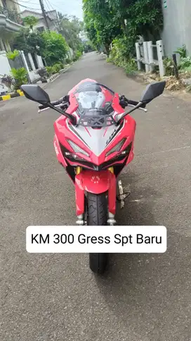 [ KM 300 ] Honda CBR 150R type ABS Kond Gress spt Baru + Pajak 1 tahun