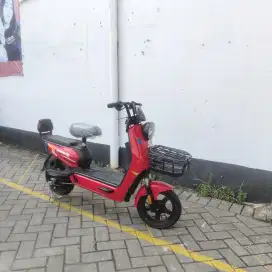 SEPEDA LISTRIK SEVENBOT M10