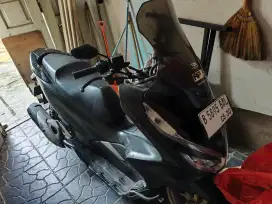 PCX 150 non ABS hitam gold low km pajak on