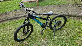 SEPEDA Polygon Kondisi Seperti Baru