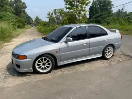 Mitsubishi Lancer CK4 GLXi Tahun 2001