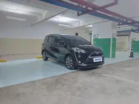 TDP 7,JT Toyota Sienta 1.5 V Bensin-MT Hitam 2017