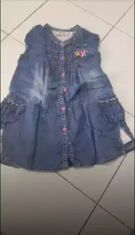 Dress Barbie UK 4th