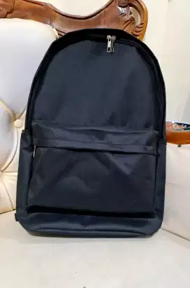 Tas sekolah tanpa merk atau polosan