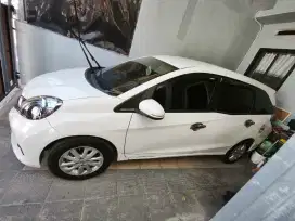 Honda Mobilio Tahun 2016, Transmisi Manual Warna Putih