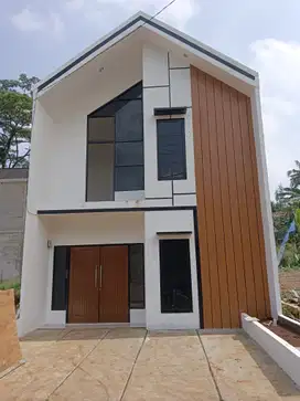 Rumah dekat dengan stadion Pakansari 2 lantai 3 kamar tidur