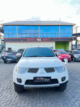 Mitsubishi Pajero Sport Dakar A/T Putih 2012   triton xpander harrier