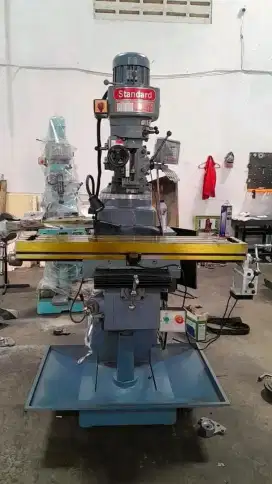 MESIN MILLING STANDARD