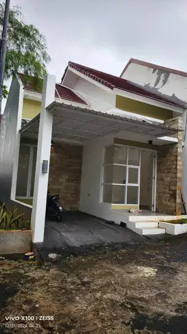 Disewakan Rumah Minimalis Lingkungan Asri dkt KRL JurangMangu/Sudimara