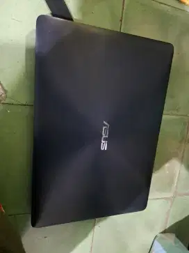 Laptop asus a446u