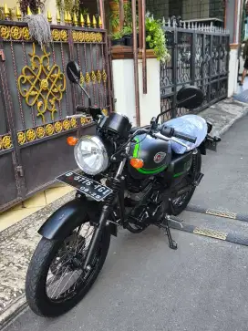 Bissmillah dijual motor Kawasaki w175cafe 2020