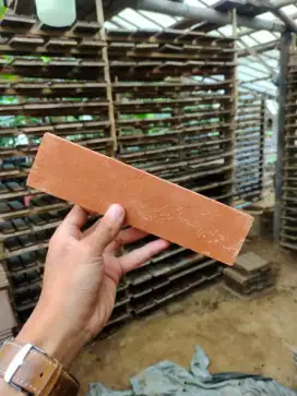 Bata tempel terakota polos murah