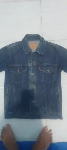 Jual jaket jean lama gak di pakai