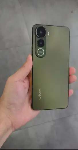 Pree order Vivo Y400
