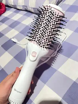 Sisir Hairdryer