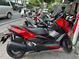 Xmax  2025 km 1000 deva motor