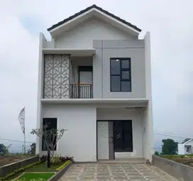 Hunian Asri Nuansa Villa di Cisarua 10 menit dari Stasiun Kcic whoosh
