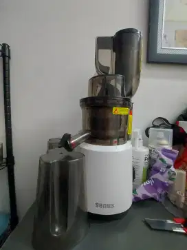 JUICER SENUS PRO 240W