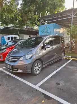 Honda Freed 2010 Bensin