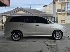 DIJUAL TOYOTA KIJANG INNOVA