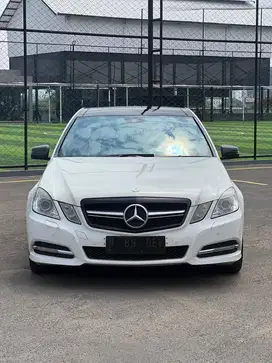 Cash Mercedes Benz E300 Avantgarde panoramic w212 2011